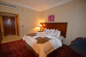 Hayah Grand Hotel - image 25