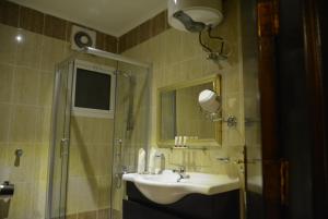 Shomookh Hotel - afbeelding 37