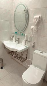 Taj Al Eiman Hotel - imej 18