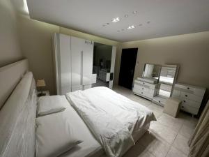 Lovely High Quality Self Check-in Apartments - image 3