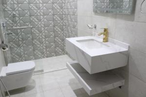Bayt Al Madinah Serviced Apartments - image 39