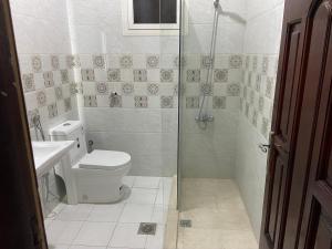 Apartment with 3 Bedrooms and a Living Room and Kitchen - Apartment 3 Bedroom - تصویر 12