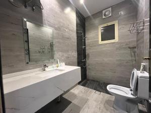 Modern Family Apartments 7 Mins Drive to Al Masjid Nabwi - Al Jamouat 2 - gambar 5