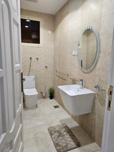 Shaza Taibah Luxury Room - image 2