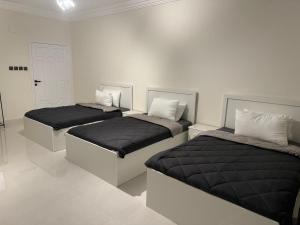 Apartment with 3 Bedrooms and a Living Room and Kitchen - Apartment 3 Bedroom - تصویر 32