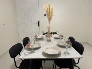 Apartment with 3 Bedrooms and a Living Room and Kitchen - Apartment 3 Bedroom - تصویر 34