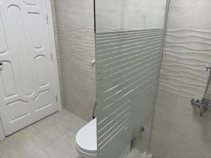Apartment with 3 Bedrooms and a Living Room and Kitchen - Apartment 3 Bedroom - تصویر 10