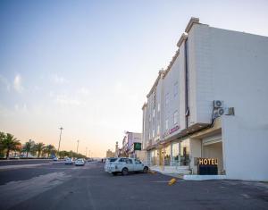Bayt Al Madinah Serviced Apartments - image 11