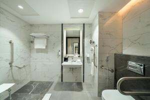 Al Manakha Rotana Madinah - görsel 41
