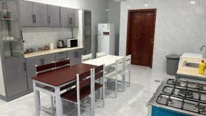 Apartment with 3 Bedrooms and a Living Room and Kitchen - Apartment 3 Bedroom - تصویر 26