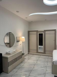 Comfortable & Big Family Apartments 10Mins Drive to Al-Masjid -Nabawi - afbeelding 24