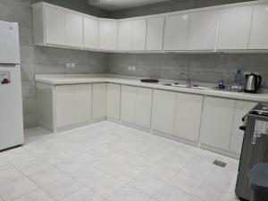New Luxury Three Room Appartment - gambar 20