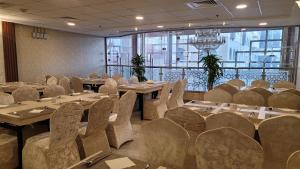 Qasr Al Ansar Golden Tulip Hotel - gambar 32
