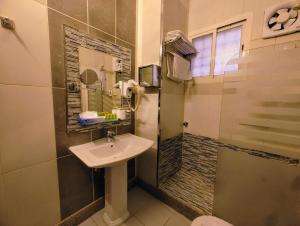 AL Mokhmalia Serviced Apartments - gambar 17
