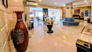 AL Mokhmalia Serviced Apartments - gambar 4