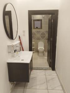 Comfortable & Big Family Apartments 10Mins Drive to Al-Masjid -Nabawi - afbeelding 22