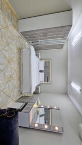 Apartment with Two Bedrooms and Attractive Price 2 - imej 6