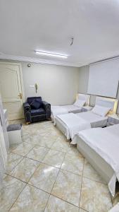 Apartment with Two Bedrooms and Attractive Price 2 - imej 17