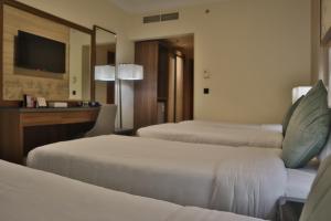 Diwan Al Hijrah Hotel - image 19