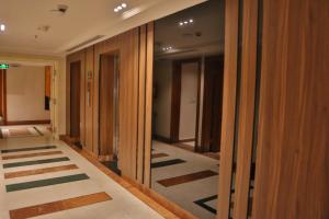 Diwan Al Hijrah Hotel - image 29