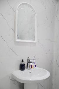 Luxury And Modern Hotel Apartments - afbeelding 13