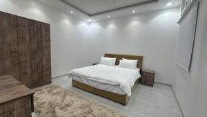 New Four-Bedroom Apartment Inside Al Haram Boundaries with Independent Entrance - afbeelding 1