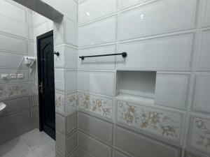 New Four-Bedroom Apartment Inside Al Haram Boundaries with Independent Entrance - afbeelding 15