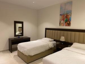 Luxury Apartment with Two Bedrooms, Two Bathrooms, Living Room and Dining Room - görsel 9