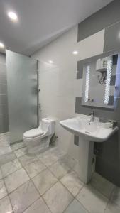 Entire Apartment - afbeelding 21