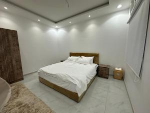 New Four-Bedroom Apartment Inside Al Haram Boundaries with Independent Entrance - afbeelding 12