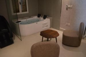 Hayat Rose Serviced Apartments - image 44