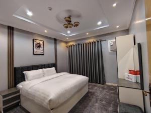 AZHAAR Suites - gambar 37