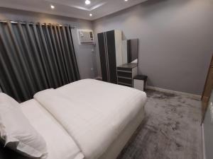 AZHAAR Suites - gambar 9