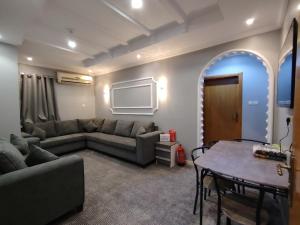AZHAAR Suites - gambar 33