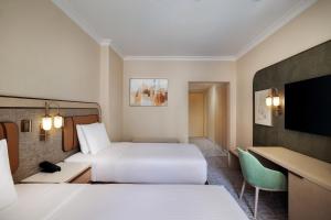 Diyar Ajwa Tapestry Collection by Hilton - gambar 23
