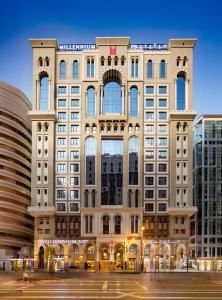 Millennium Al Aqeeq Hotel - imej 12