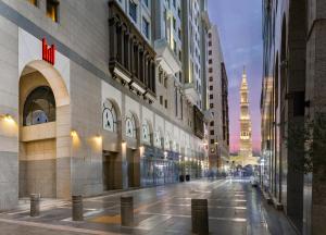 Millennium Al Aqeeq Hotel - imej 15