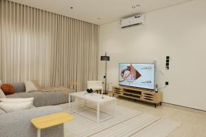 Garden Furnished Apartments - image 8