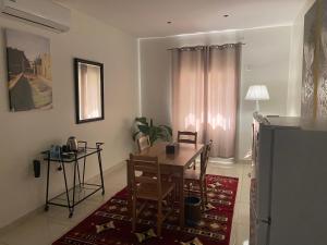 Luxury Apartment with Two Bedrooms, Two Bathrooms, Living Room and Dining Room - görsel 30