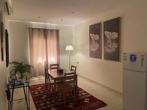 Luxury Apartment with Two Bedrooms, Two Bathrooms, Living Room and Dining Room - görsel 29