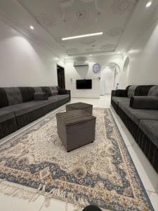 Al Nobalaa Al Fiddi - gambar 38