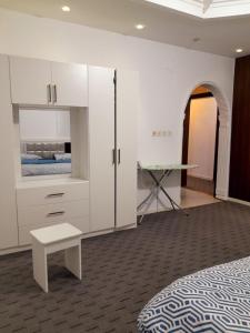 Khalid Serviced Apartments Near Mustashfa Al Malik - imagen 13