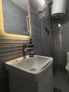 Studio with Hotel Design - imej 12