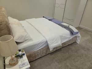 Furnished in Al Madinah Al Munawwarah Apartments - imej 18