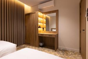 Riwaq Hotel Suites - image 15