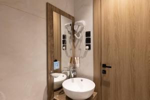 Riwaq Hotel Suites - image 3