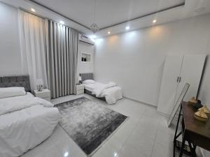 Distinctive Apartment for Rent - image 13