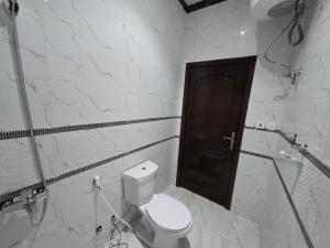 Distinctive Apartment for Rent - image 3