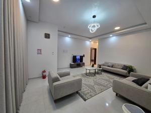 Distinctive Apartment for Rent - image 4