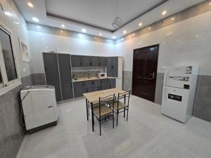 Distinctive Apartment for Rent - image 6